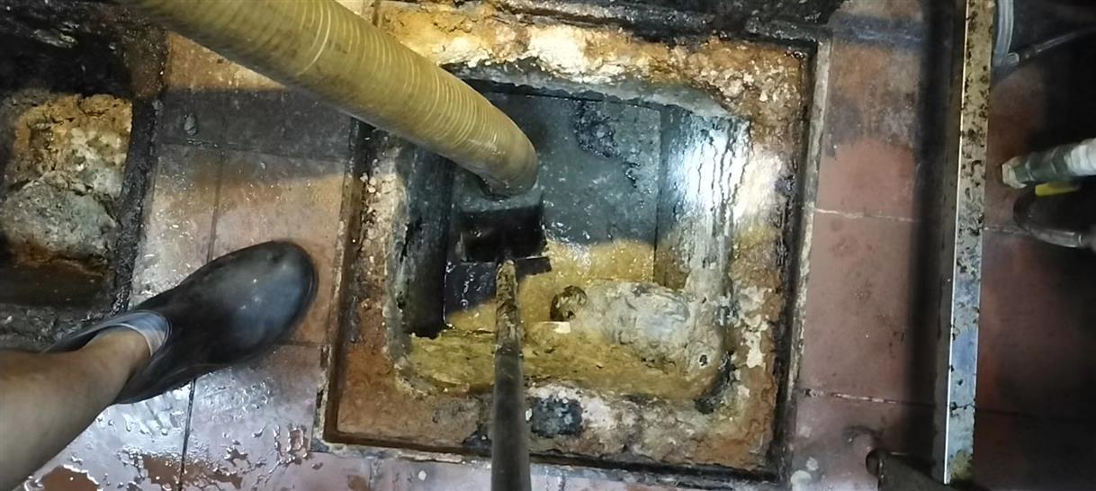 小板镇污水池清理一般都有毒气，怎么预防中毒呢？